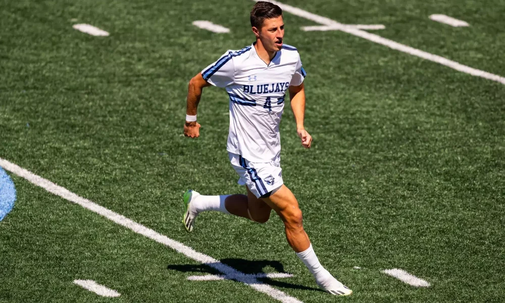 #22 Illinois Tech blanks Vikings