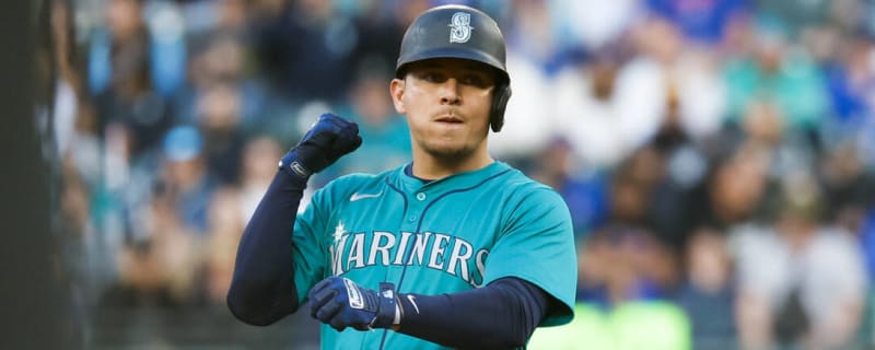 Brewers sign former Athletics infielder Luis Urías to minor league contract