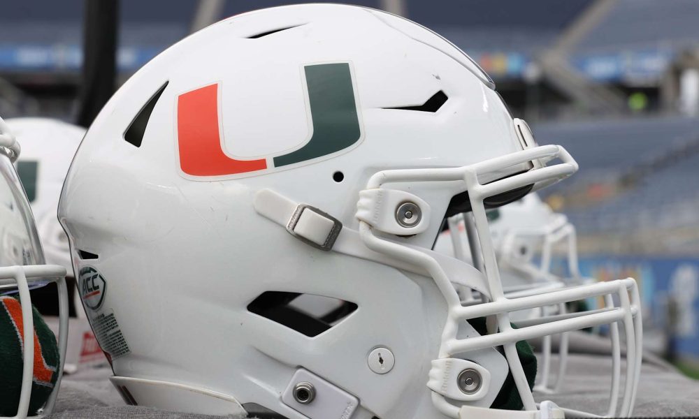 Carson Beck Landed Massive NIL Deal to Transfer to Miami From Georgia