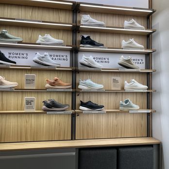 Lululemon steps up its sports push with new athlete roster