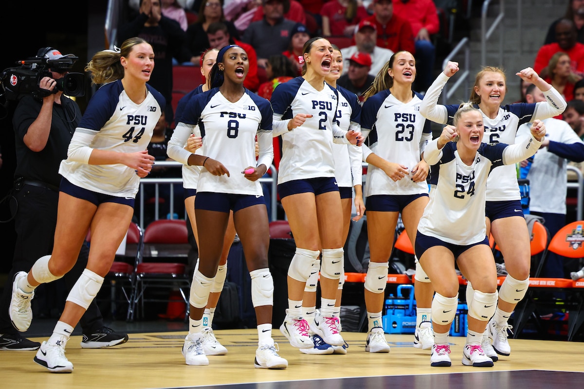 Volleyball Falls To North Carolina In Four
