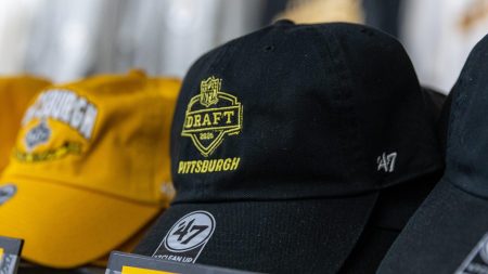 2026 NFL Mock Draft: Every Team Gets a First-Round Pick