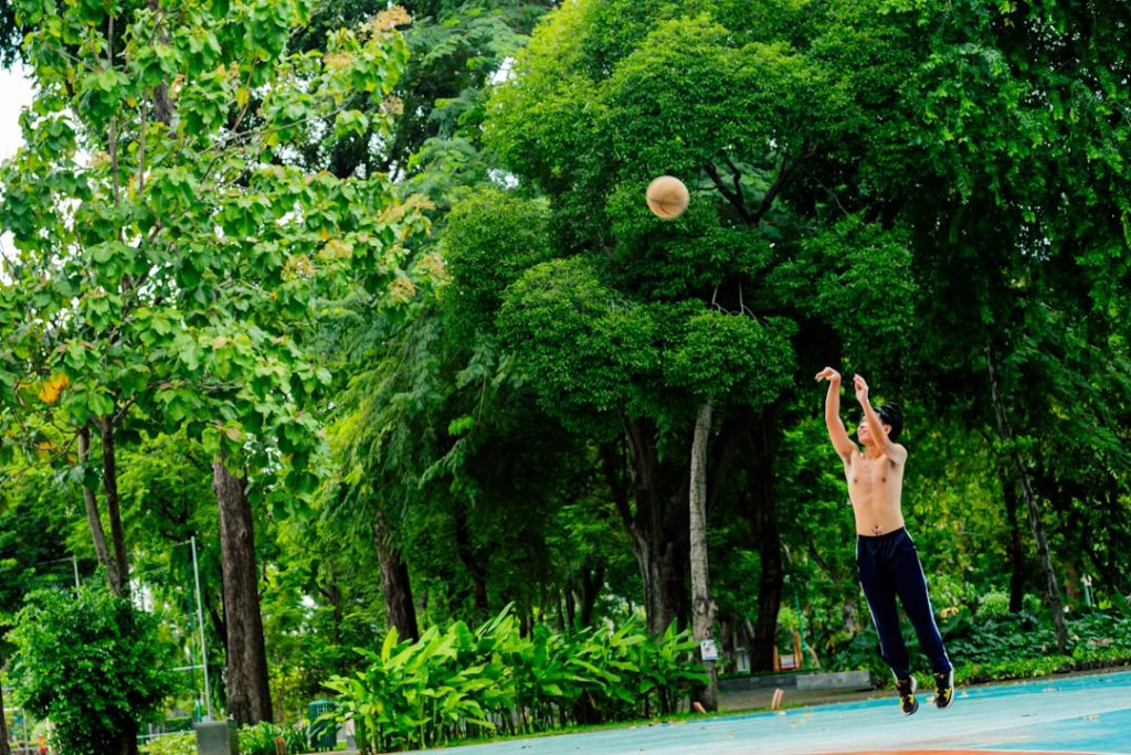 Celtics smash NBA record with 29 threes, clinch 2-seed